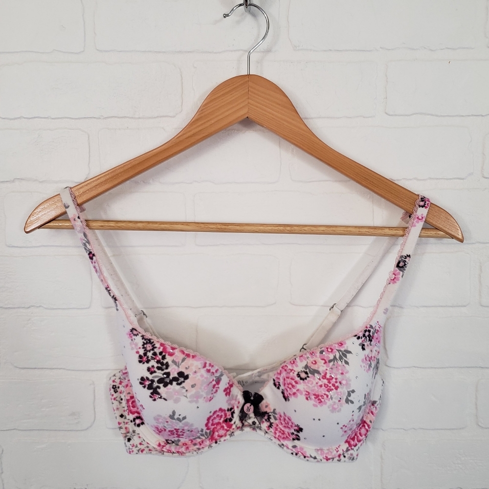 Victoria's Secret Body By Victoria Lined Demi Underwire Bra 32C